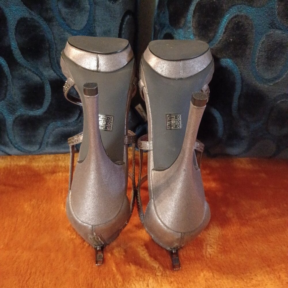 Michael Shannon Pewter Rhinestone Juliette heels - Size 8m - Picture 4 of 8